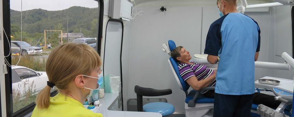 На Сахалине появятся 10 мобильных стоматологических кабинетов