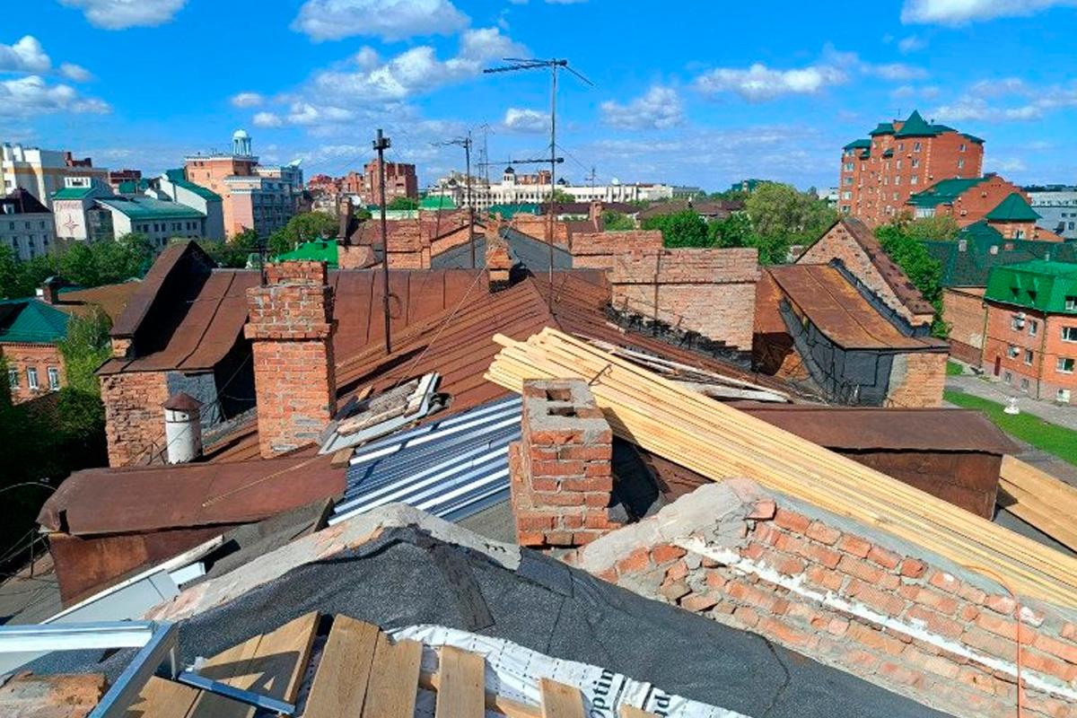 Один из самых нестандартных домов Ульяновска попал в зону особого контроля при ремонте