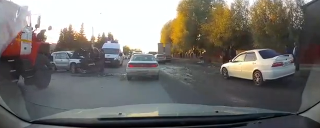 В Новосибирске после столкновения с КАМАЗом три человека оказались в больнице