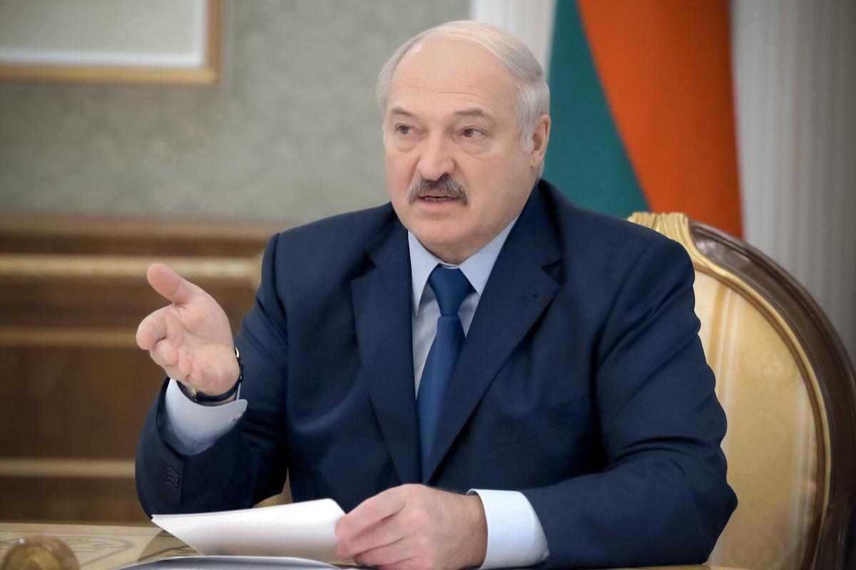 Лукашенко заявил о необходимости немедленно остановить конфликт на Украине