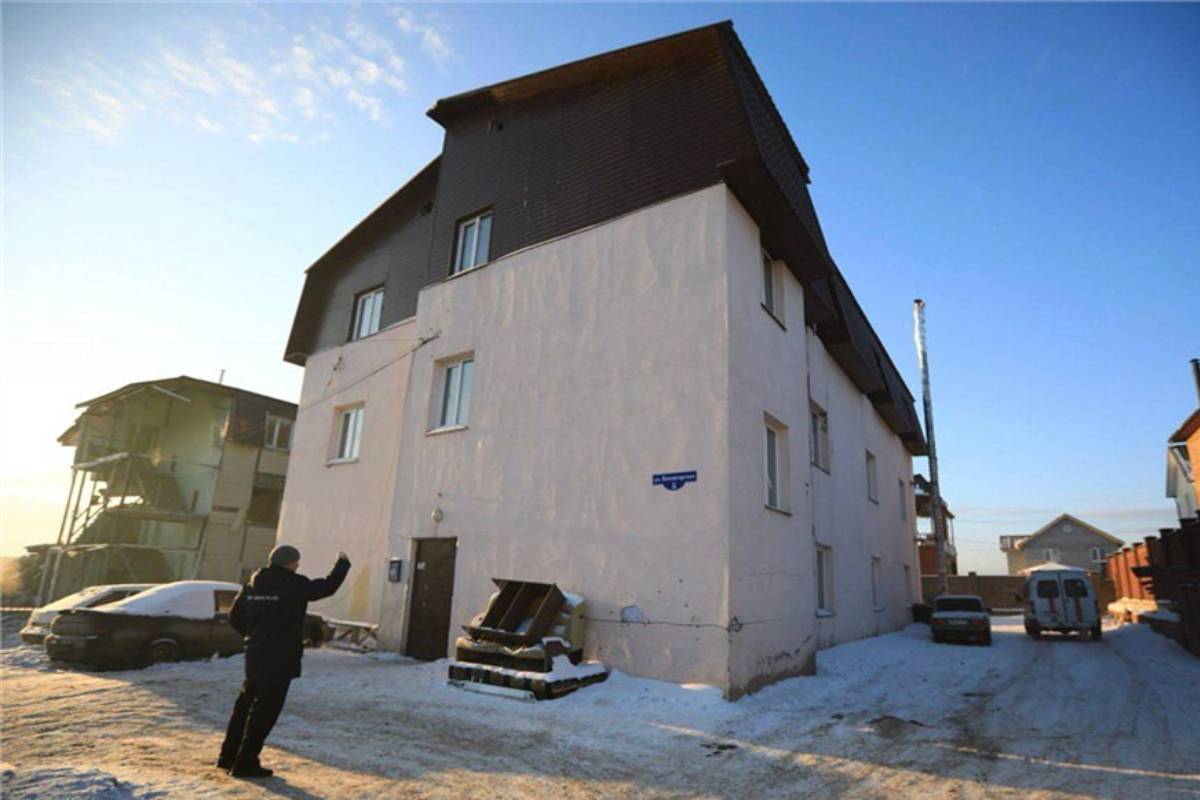 В Красноярске осудили строителей дома без документов