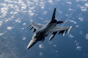 В Нидерландах заявили, что первые истребители F-16 доставят на Украину во второй половине 2024 года
