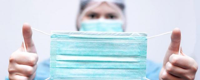 В Новосибирской области рекомендовали носить маски из-за роста числа случаев коронавируса