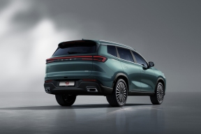 Начались отгрузки дилерам нового 7-местного кроссовера Tenet T8 за 3,54 млн рублей