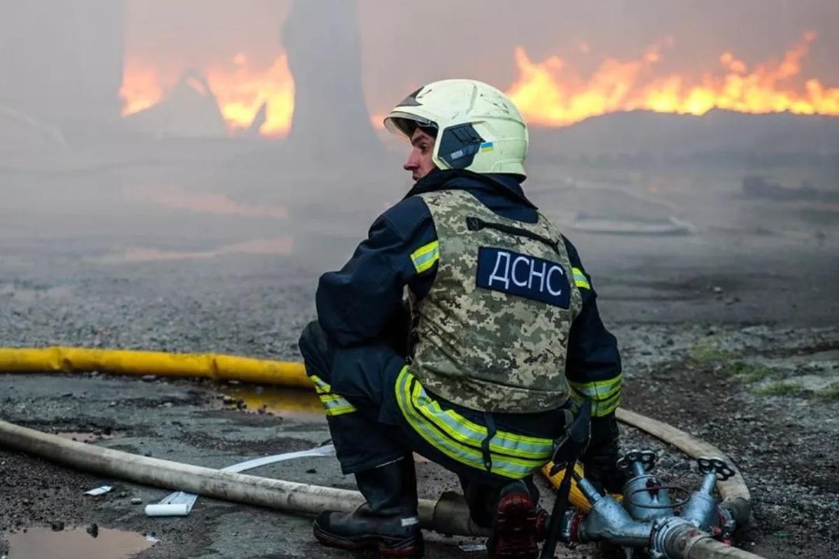 В Киевской области произошел взрыв на нефтехранилище