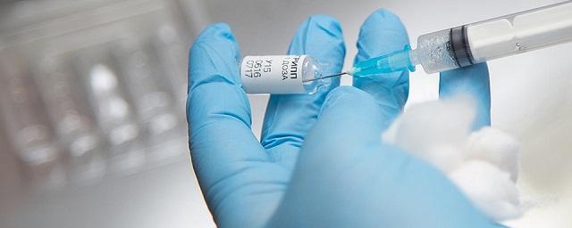 Роспотребнадзор: Почти 25% россиян сделали прививку от гриппа