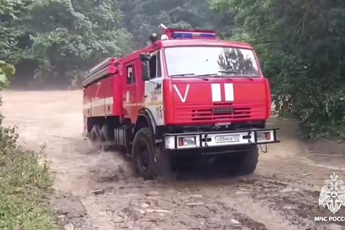 В Краснодаре дома освободились от воды после буйства стихии