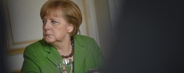 Меркель назвала «самой жесткой» борьбу с третьей волной пандемии COVID-19