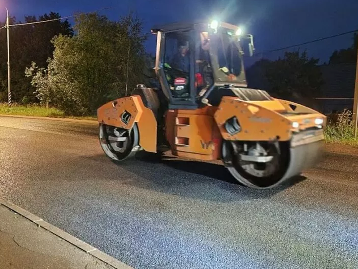 В Городском округе Пушкинский обновили асфальт на дублере Ярославского шоссе от Голыгина до ЦКАД