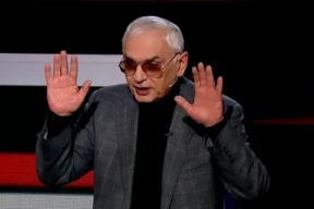 «Срочно остановить СВО!». Патриота Шахназарова заподозрили в «переобувании». Что стоит за его словами?