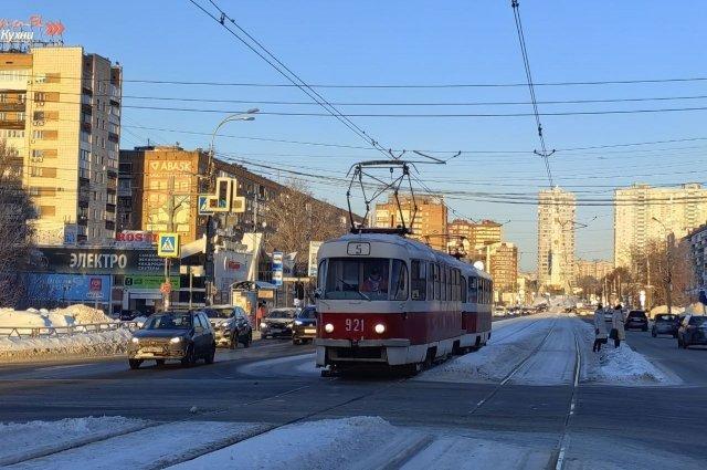 Раритетный транспорт курсирует по орловским улицам