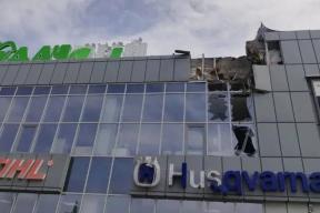 Обломки БПЛА повредили жилые дома и склад в Новороссийске