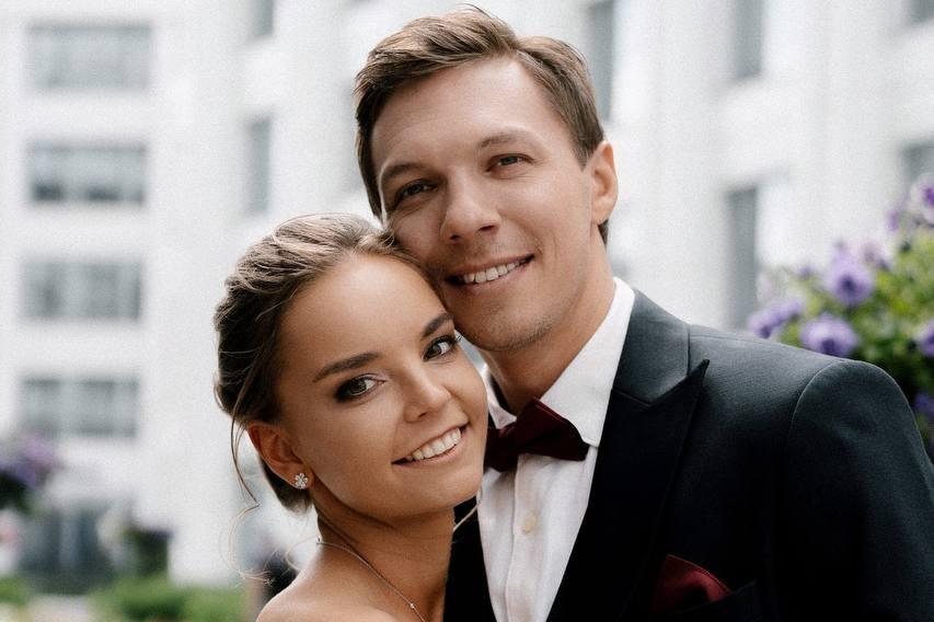 Счастье, слезы и любовь: Дина Аверина и Дмитрий Соловьёв поженились. Чем запомнится свадьба фигуриста и гимнастки