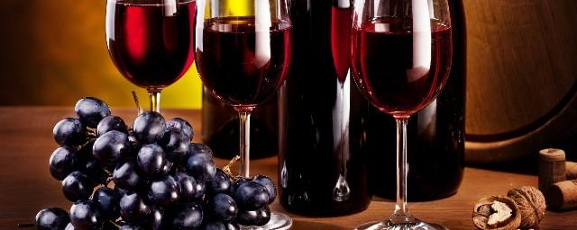 Ученые: Красное вино снижает риск ожирения