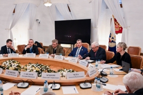 В России работодатели не смогут сократить по штату жен и мужей участников СВО