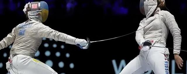 Украинка Харлан отказалась жать руку россиянке Смирновой в 1\32 финала чемпионата мира по фехтованию - видео