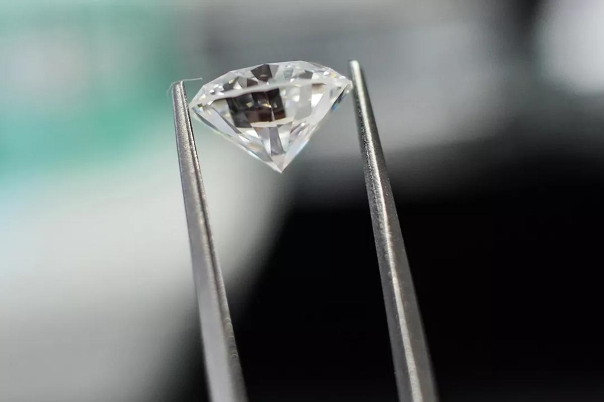 В Новосибирске представили редкие бриллианты инвестиционного класса