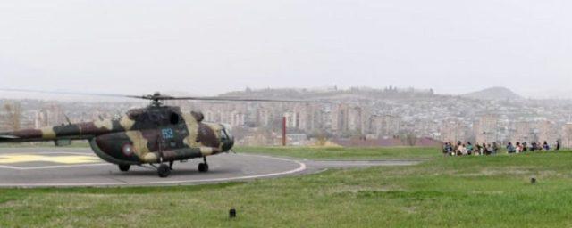 Сотрудников Минобороны Армении срочно эвакуируют из здания вертолетами