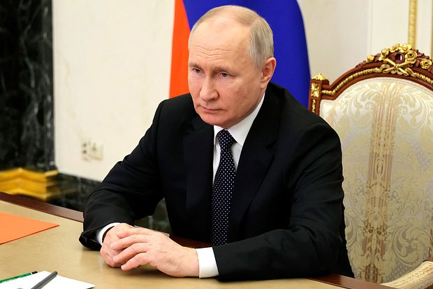 Путин предупредил Запад о жестких мерах в случае эскалации на Украине