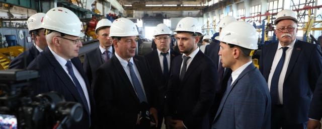 Депутаты ЗСК посетили предприятие и техникум в Армавире