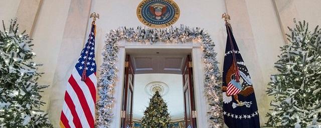 Fox: Дональд Трамп отменил рождественский прием для СМИ в Белом доме