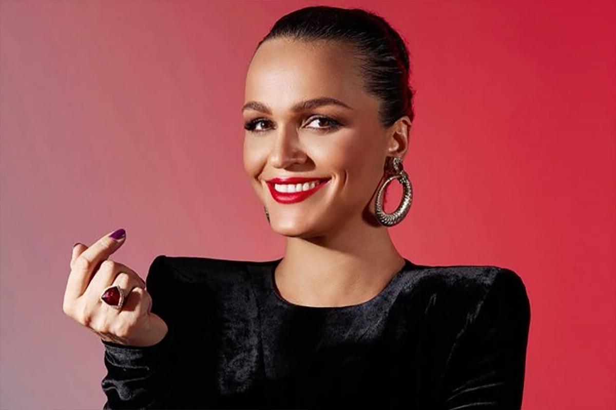 «Я плачу каждый день»: певица Слава заявила, что семья бросила ее после скандала в Пензе