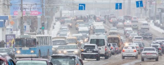 Из-за сильного снегопада Волгоград сковали 10-балльные пробки