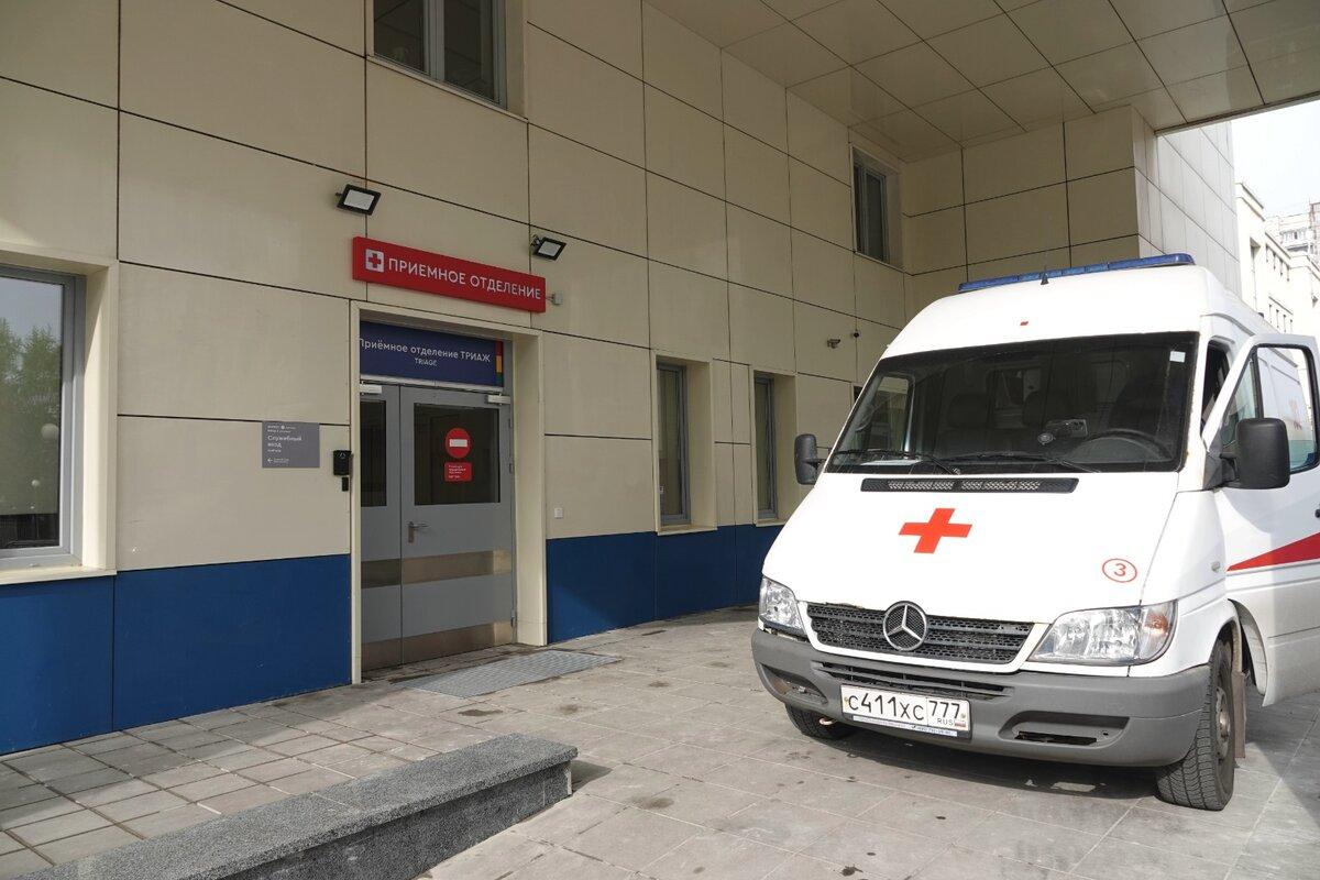 В Кемерово пьяная женщина в больнице требовала принять ее отца без очереди