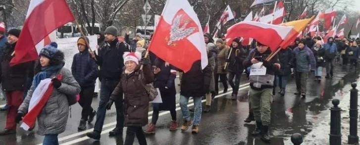 В Варшаве жители вышли на митинг против втягивания Польши в конфликт на Украине