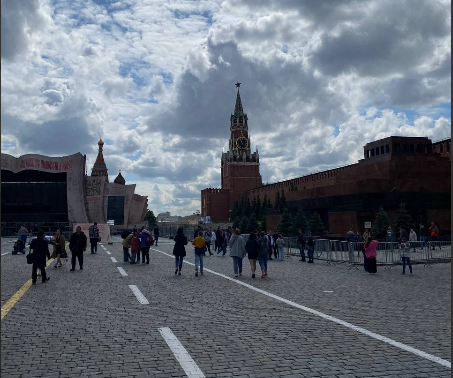 В Москве неадекватный мужчина пытался поджечь Мавзолей Ленина