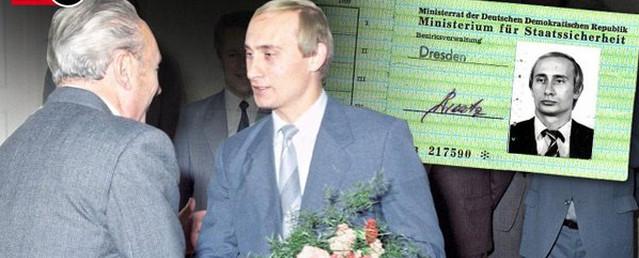 В архивах немецкой разведки нашли удостоверение на имя Путина