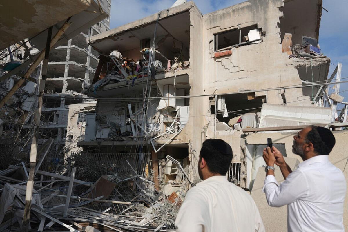 «Радиостанция Судного дня» подала загадочные послания на фоне обострения конфликта на Ближнем Востоке