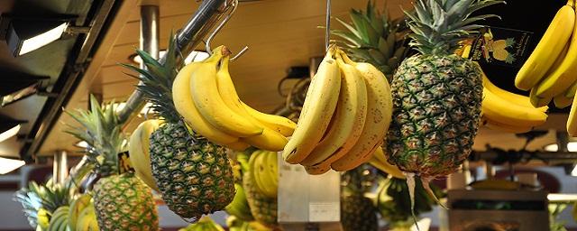 Врач Матвеев рассказал, как с помощью бананов и ананаса избавиться от стресса