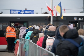 Poland plans to cut aid to Ukrainian refugees