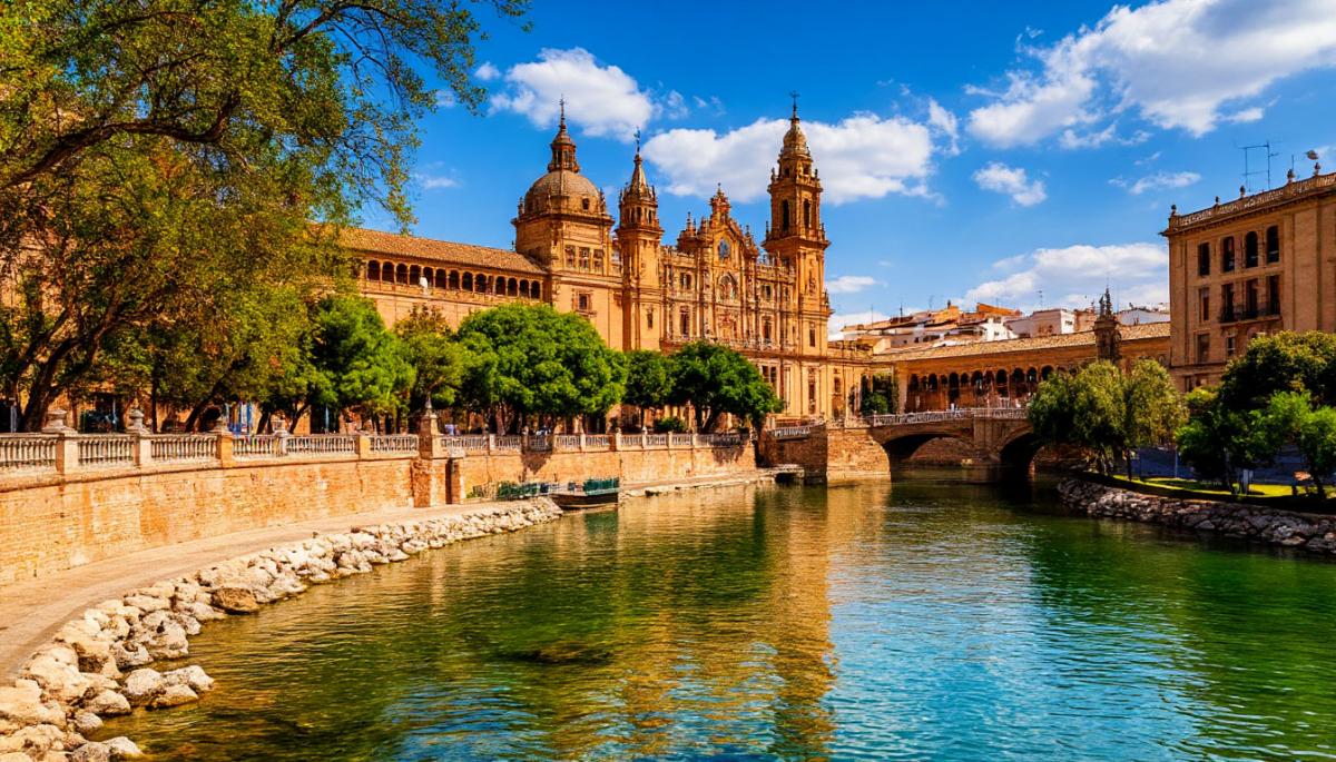 Испания активно наращивает военно-политическую помощь Украине