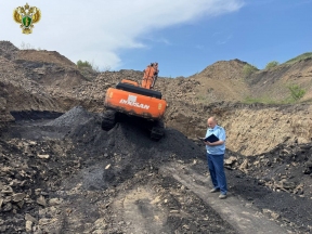 В ЛНР начато уголовное дело за добычу угля без лицензии и использование спецтехники