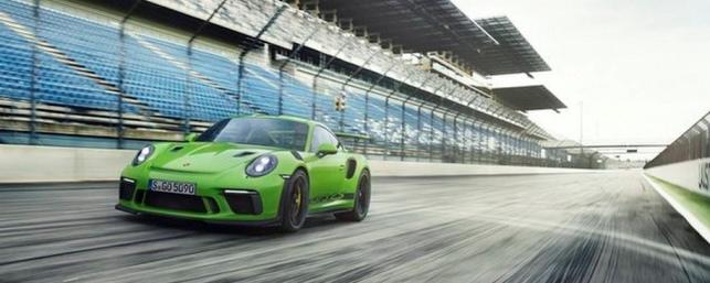 Опубликованы фото обновленного Porsche 911 GT3 RS