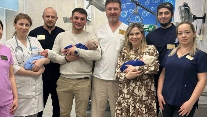 Один шанс на 200 млн. Как дважды бабушка стала мамой тройняшек. Чудеса из Ростова