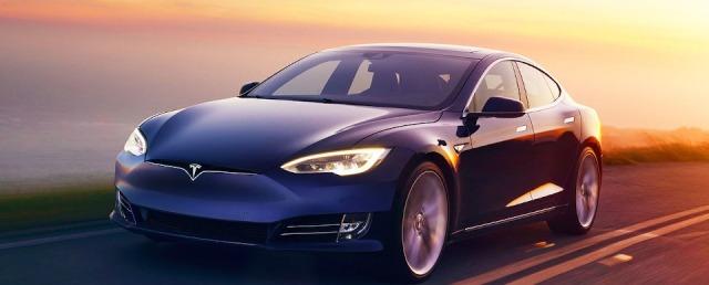 Tesla Model S проехала более 540 км без подзарядки