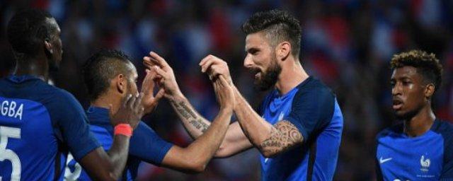Франция с трудом дожала Румынию в стартовом матче Евро-2016