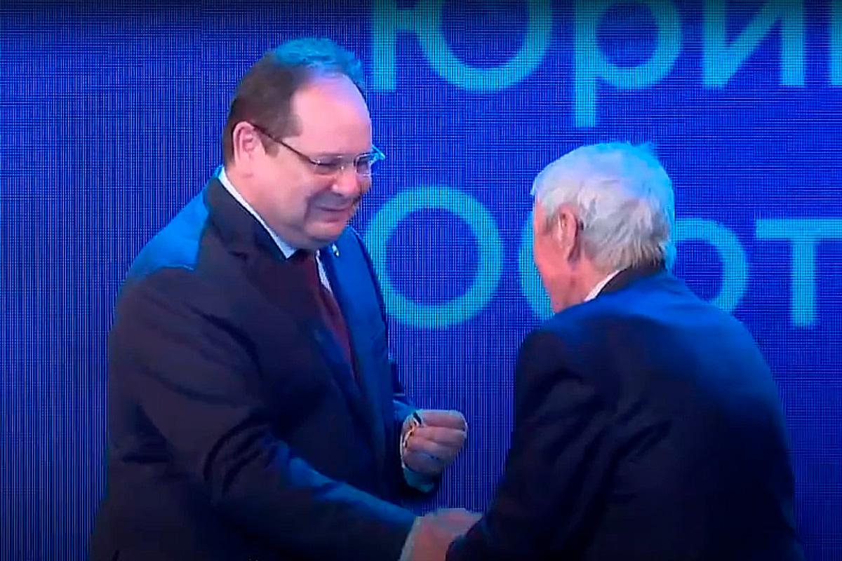 Врио главы Коми Ростислав Гольдштейн в день 104-летия республики назвал ее регионом силы и пообещал вернуть статус лидера Севера