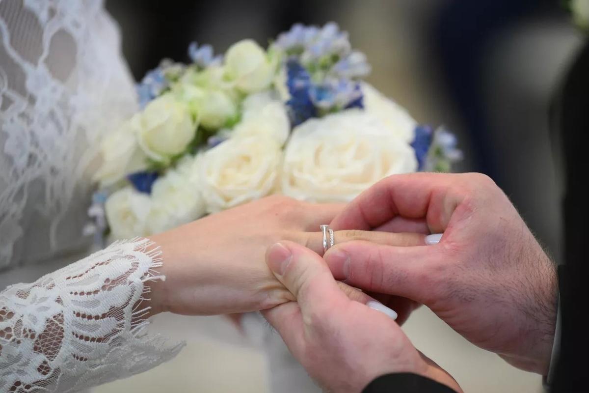 Золотая свадьба в Пензе: 5 тысяч рублей за 50 лет вместе