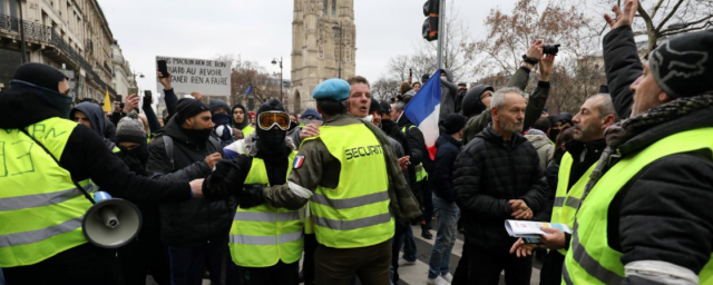 Более 40 тысяч человек участвовали в акции «желтых жилетов» во Франции