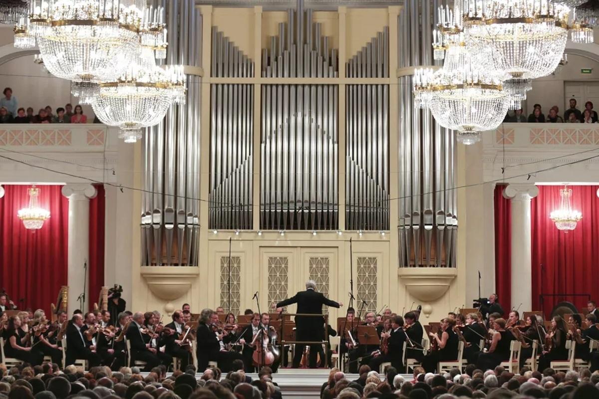Четыре симфонические премьеры, посвященные Петербургу, прозвучат в Большом зале филармонии