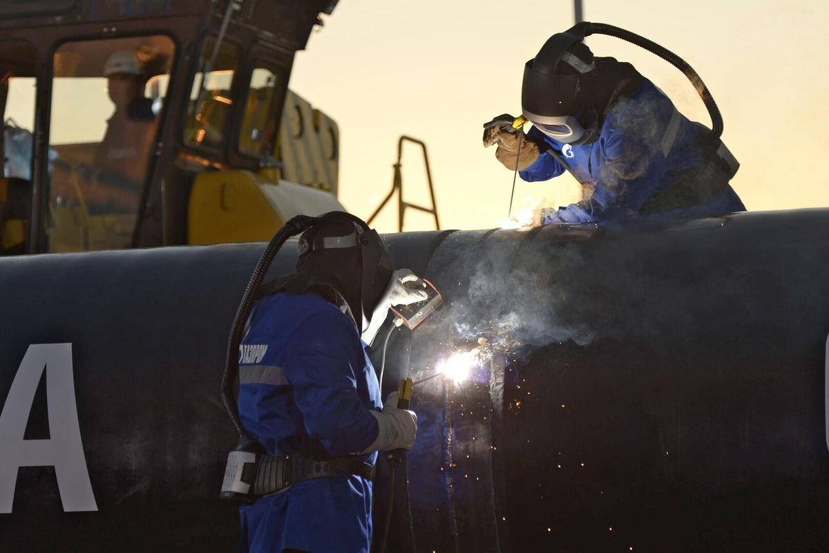 Россия временно приостановила прокачку газа по трубопроводу в Армению