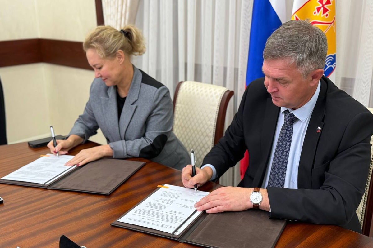 Председатель ЗС Кировской области Роман Береснев о соглашении с РАНХиГС: Всегда рады принять на практику студентов академии и ждем обучающихся на экскурсии