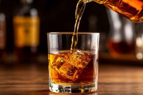 2,5 триллиона на дно: как новая разработка МГУ обрушит империю контрафактного виски