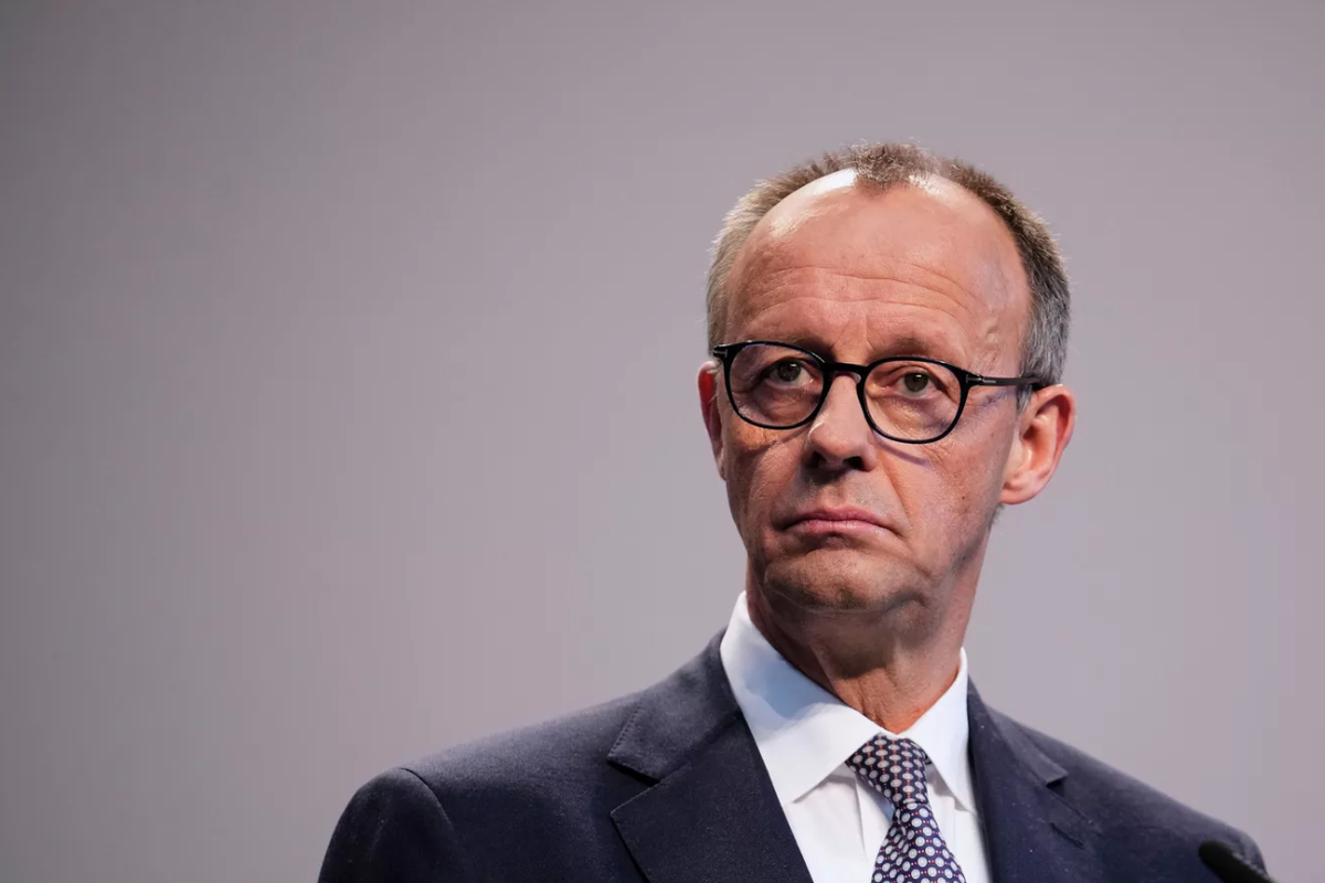 Канцлер Германии созвал внеочередное заседание правительства