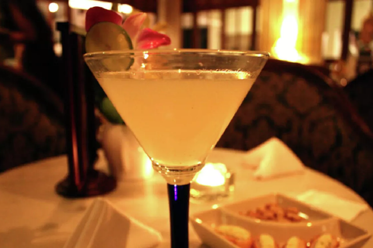 Врач рассказала об опасности употребления алкогольных коктейлей
