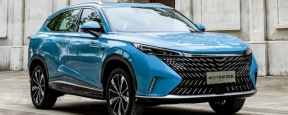 Дилеры планируют привезти в Россию новый кроссовер из Китая на замену Lexus NX